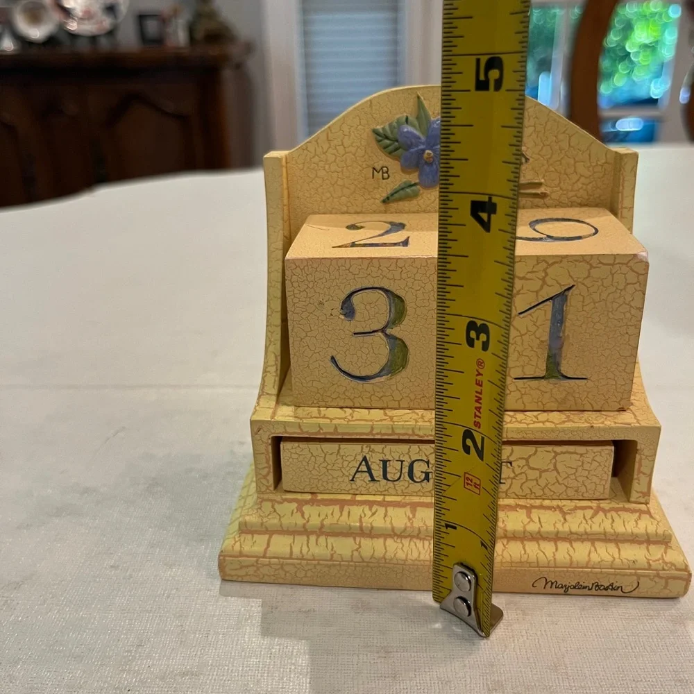 Vintage Style Marjorlein Bastin block Perpetual Calendar. Totally cottagecore